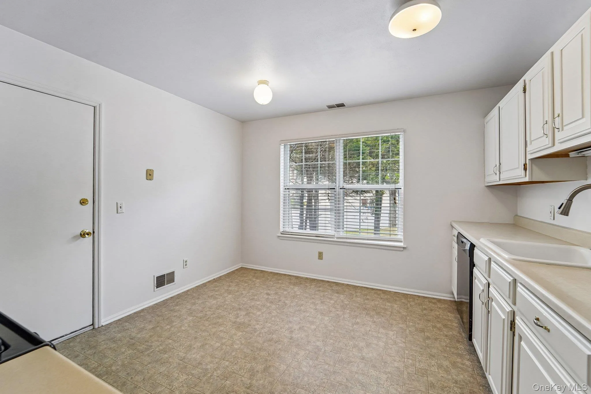 50 Olde Wagon Road, Warwick (town), NY, 3 Bedrooms Bedrooms, 6 Rooms Rooms,2 BathroomsBathrooms,Residential,For Rent,Olde Wagon,0,000188 50 Olde Wagon Road, Warwick (town), NY, 3 Bedrooms Bedrooms, 6 Rooms Rooms,2 BathroomsBathrooms,Residential,For Rent,Olde Wagon,0,000188