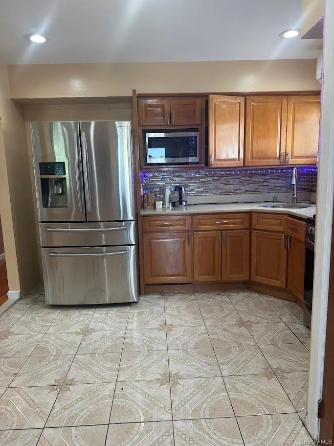 241-11 149th Avenue, New York, NY, 3 Bedrooms Bedrooms, 5 Rooms Rooms,2 BathroomsBathrooms,Residential Lease,For Rent,149th,0,1000190 241-11 149th Avenue, New York, NY, 3 Bedrooms Bedrooms, 5 Rooms Rooms,2 BathroomsBathrooms,Residential Lease,For Rent,149th,0,1000190