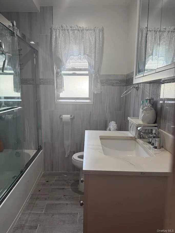 241-11 149th Avenue, New York, NY, 3 Bedrooms Bedrooms, 5 Rooms Rooms,2 BathroomsBathrooms,Residential Lease,For Rent,149th,0,1000190 241-11 149th Avenue, New York, NY, 3 Bedrooms Bedrooms, 5 Rooms Rooms,2 BathroomsBathrooms,Residential Lease,For Rent,149th,0,1000190
