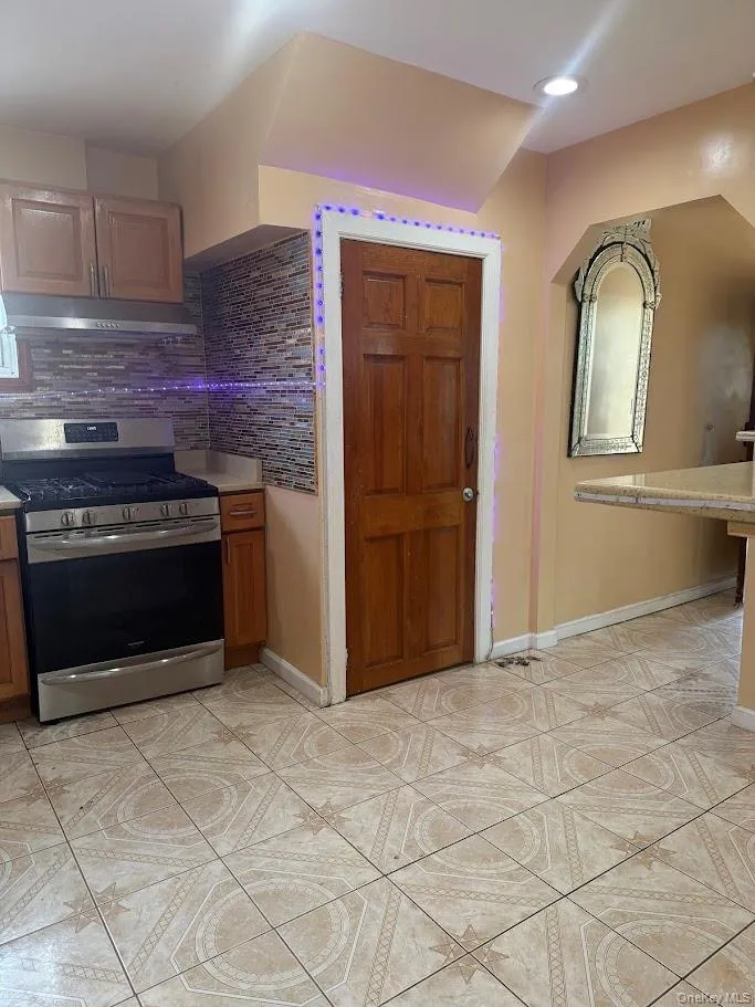 241-11 149th Avenue, New York, NY, 3 Bedrooms Bedrooms, 5 Rooms Rooms,2 BathroomsBathrooms,Residential Lease,For Rent,149th,0,1000190 241-11 149th Avenue, New York, NY, 3 Bedrooms Bedrooms, 5 Rooms Rooms,2 BathroomsBathrooms,Residential Lease,For Rent,149th,0,1000190