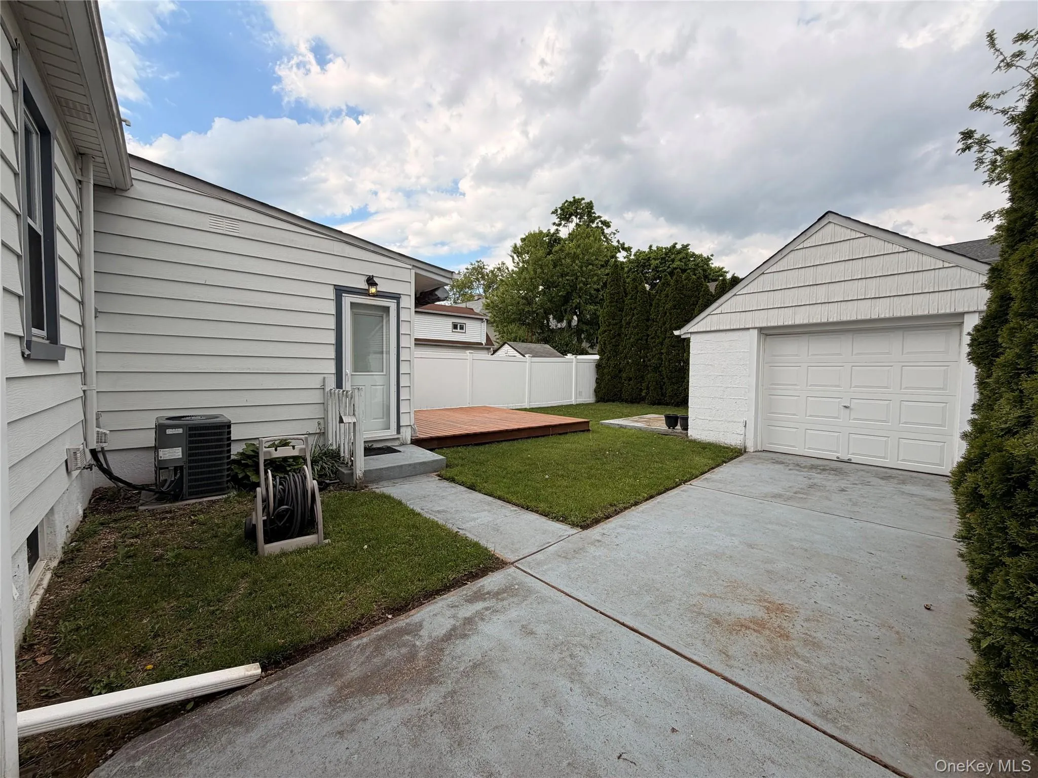 7 Foran Place, Oyster Bay, NY, 2 Bedrooms Bedrooms, 5 Rooms Rooms,1 BathroomBathrooms,Residential Lease,For Rent,Foran,0,1000191 7 Foran Place, Oyster Bay, NY, 2 Bedrooms Bedrooms, 5 Rooms Rooms,1 BathroomBathrooms,Residential Lease,For Rent,Foran,0,1000191