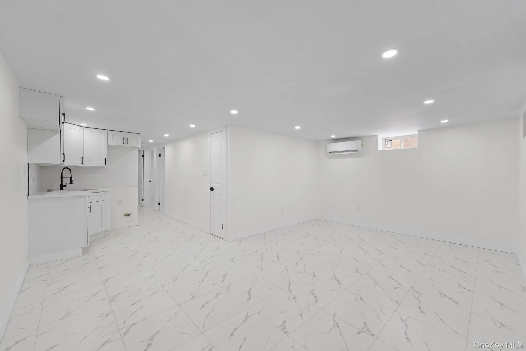 112-18 159th Street, New York, NY, 5 Bedrooms Bedrooms, 12 Rooms Rooms,2 BathroomsBathrooms,Residential,For Rent,159th,0,1000196 112-18 159th Street, New York, NY, 5 Bedrooms Bedrooms, 12 Rooms Rooms,2 BathroomsBathrooms,Residential,For Rent,159th,0,1000196