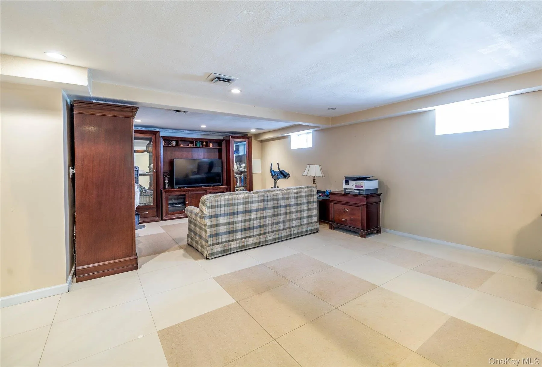 708 Lorentz Street, Hempstead, NY, 3 Bedrooms Bedrooms, 6 Rooms Rooms,1 BathroomBathrooms,Residential,For Rent,Lorentz,0,1000197 708 Lorentz Street, Hempstead, NY, 3 Bedrooms Bedrooms, 6 Rooms Rooms,1 BathroomBathrooms,Residential,For Rent,Lorentz,0,1000197