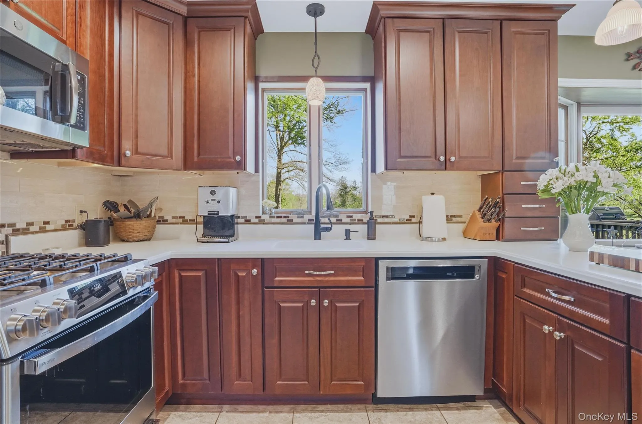 Newer stainless steel appliances Newer stainless steel appliances