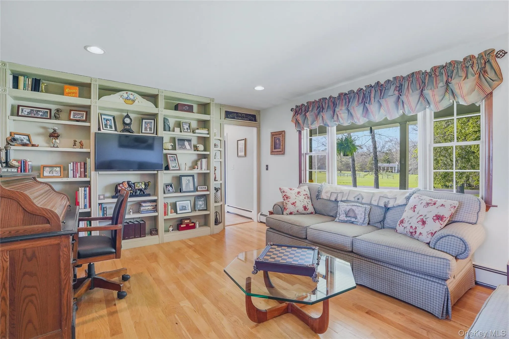 36 River Glen Road, Shawangunk, NY, 4 Bedrooms Bedrooms, 8 Rooms Rooms,2 BathroomsBathrooms,Residential Sale,For Rent,River Glen,0,1000200 36 River Glen Road, Shawangunk, NY, 4 Bedrooms Bedrooms, 8 Rooms Rooms,2 BathroomsBathrooms,Residential Sale,For Rent,River Glen,0,1000200