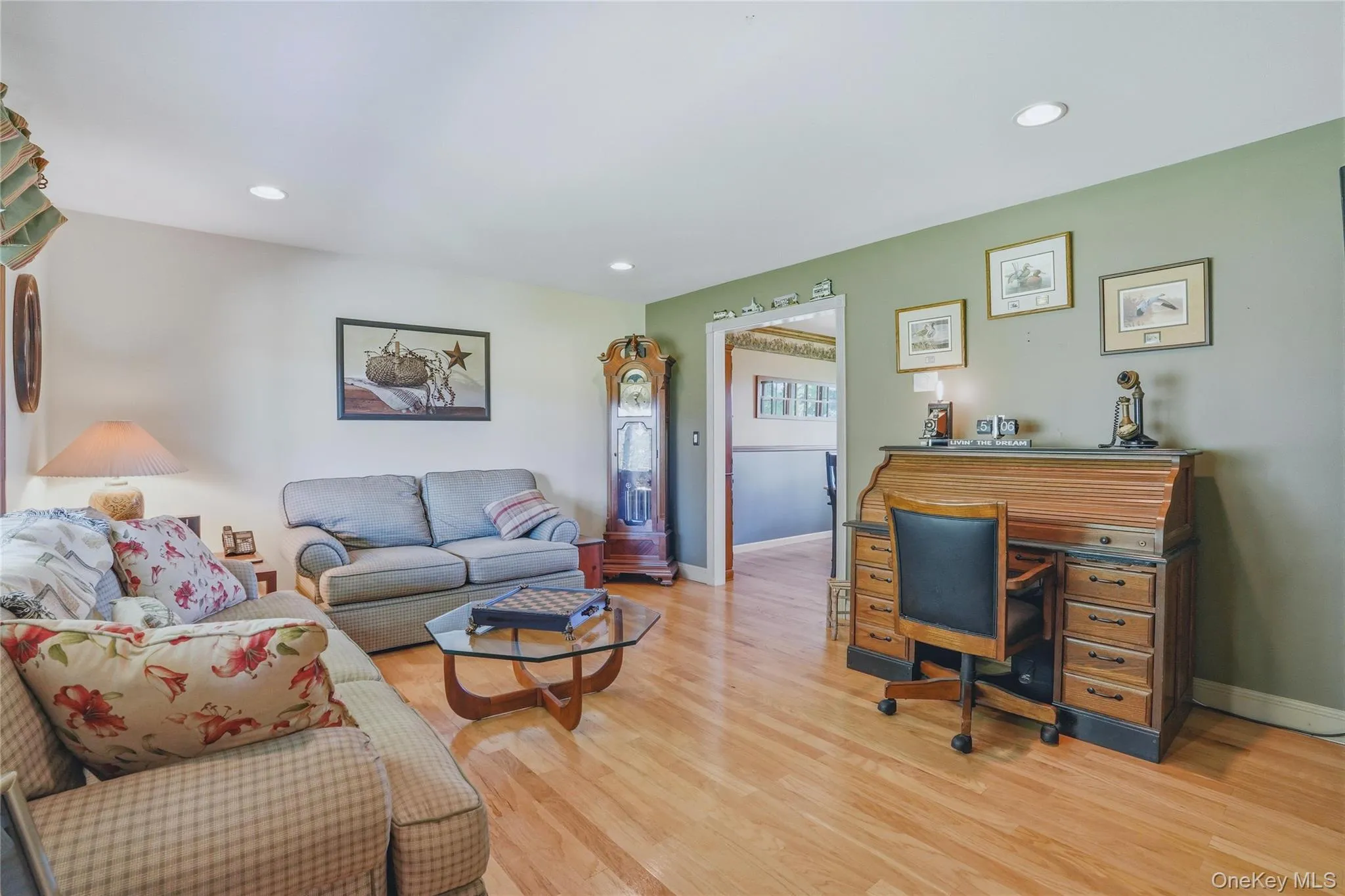 36 River Glen Road, Shawangunk, NY, 4 Bedrooms Bedrooms, 8 Rooms Rooms,2 BathroomsBathrooms,Residential Sale,For Rent,River Glen,0,1000200 36 River Glen Road, Shawangunk, NY, 4 Bedrooms Bedrooms, 8 Rooms Rooms,2 BathroomsBathrooms,Residential Sale,For Rent,River Glen,0,1000200