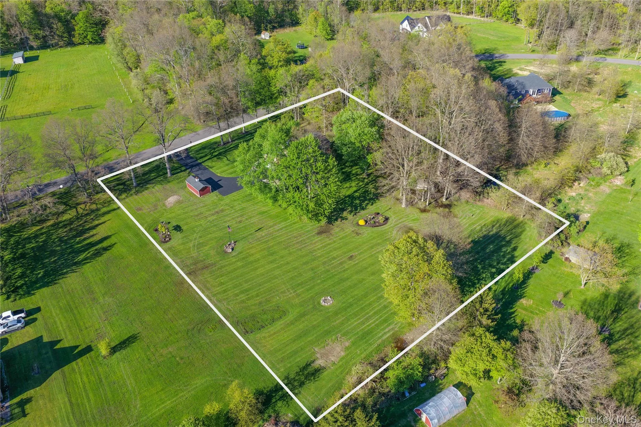 36 River Glen Road, Shawangunk, NY, 4 Bedrooms Bedrooms, 8 Rooms Rooms,2 BathroomsBathrooms,Residential Sale,For Rent,River Glen,0,1000200 36 River Glen Road, Shawangunk, NY, 4 Bedrooms Bedrooms, 8 Rooms Rooms,2 BathroomsBathrooms,Residential Sale,For Rent,River Glen,0,1000200