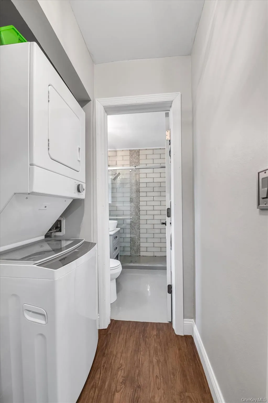 226-25 Union Turnpike, New York, NY, 1 Bedroom Bedrooms, 3 Rooms Rooms,1 BathroomBathrooms,Residential,For Rent,Union,0,1000202 226-25 Union Turnpike, New York, NY, 1 Bedroom Bedrooms, 3 Rooms Rooms,1 BathroomBathrooms,Residential,For Rent,Union,0,1000202
