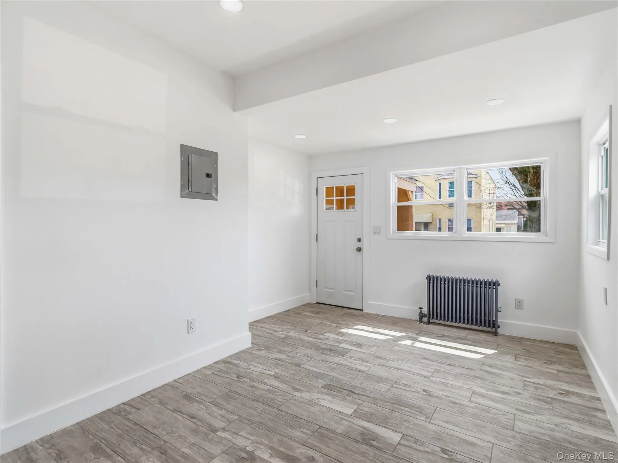21-52 48th Street, New York, NY, 2 Bedrooms Bedrooms, 5 Rooms Rooms,1 BathroomBathrooms,Residential,For Rent,48th,0,1000215 21-52 48th Street, New York, NY, 2 Bedrooms Bedrooms, 5 Rooms Rooms,1 BathroomBathrooms,Residential,For Rent,48th,0,1000215