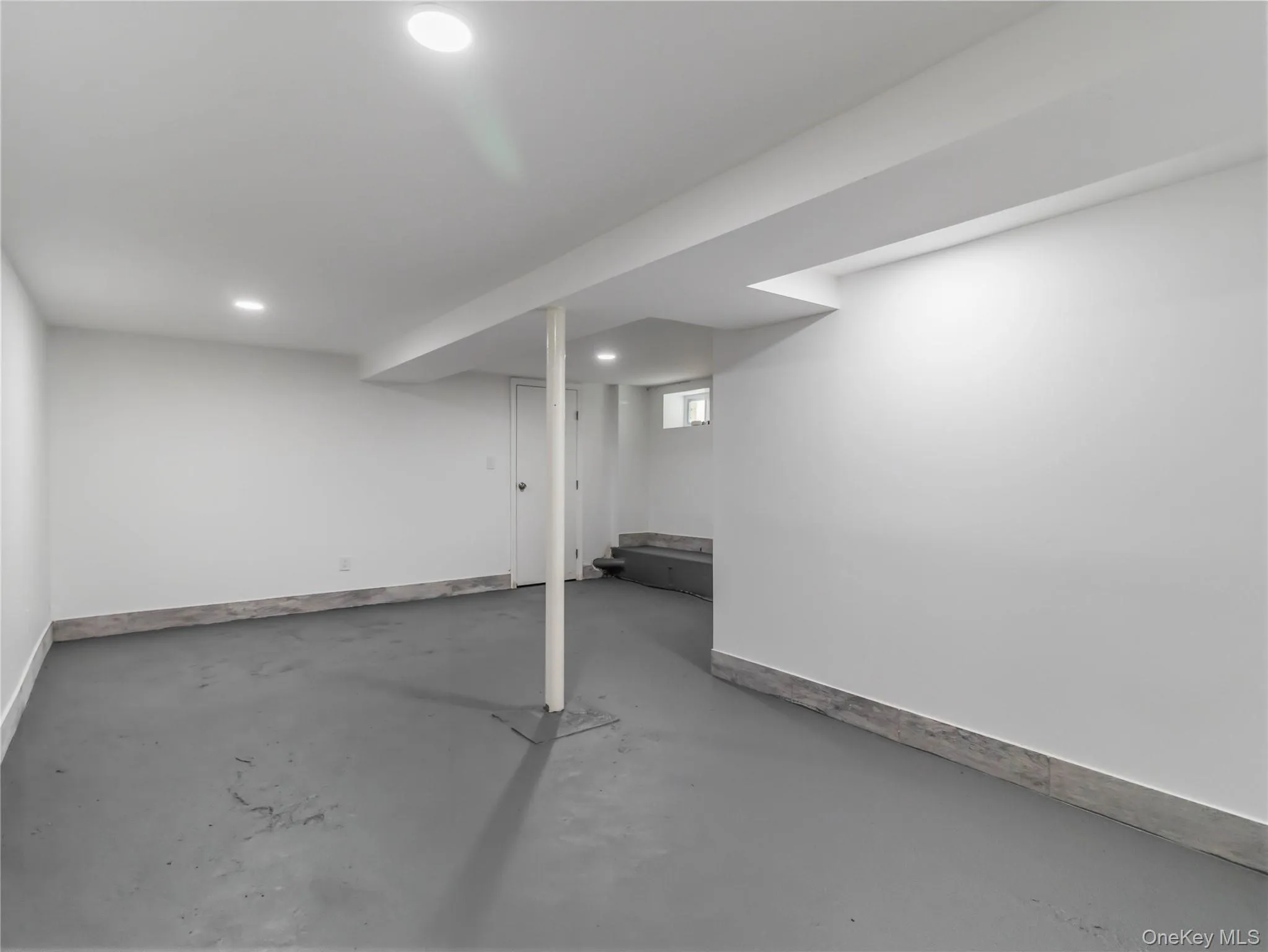 21-52 48th Street, New York, NY, 2 Bedrooms Bedrooms, 5 Rooms Rooms,1 BathroomBathrooms,Residential,For Rent,48th,0,1000215 21-52 48th Street, New York, NY, 2 Bedrooms Bedrooms, 5 Rooms Rooms,1 BathroomBathrooms,Residential,For Rent,48th,0,1000215