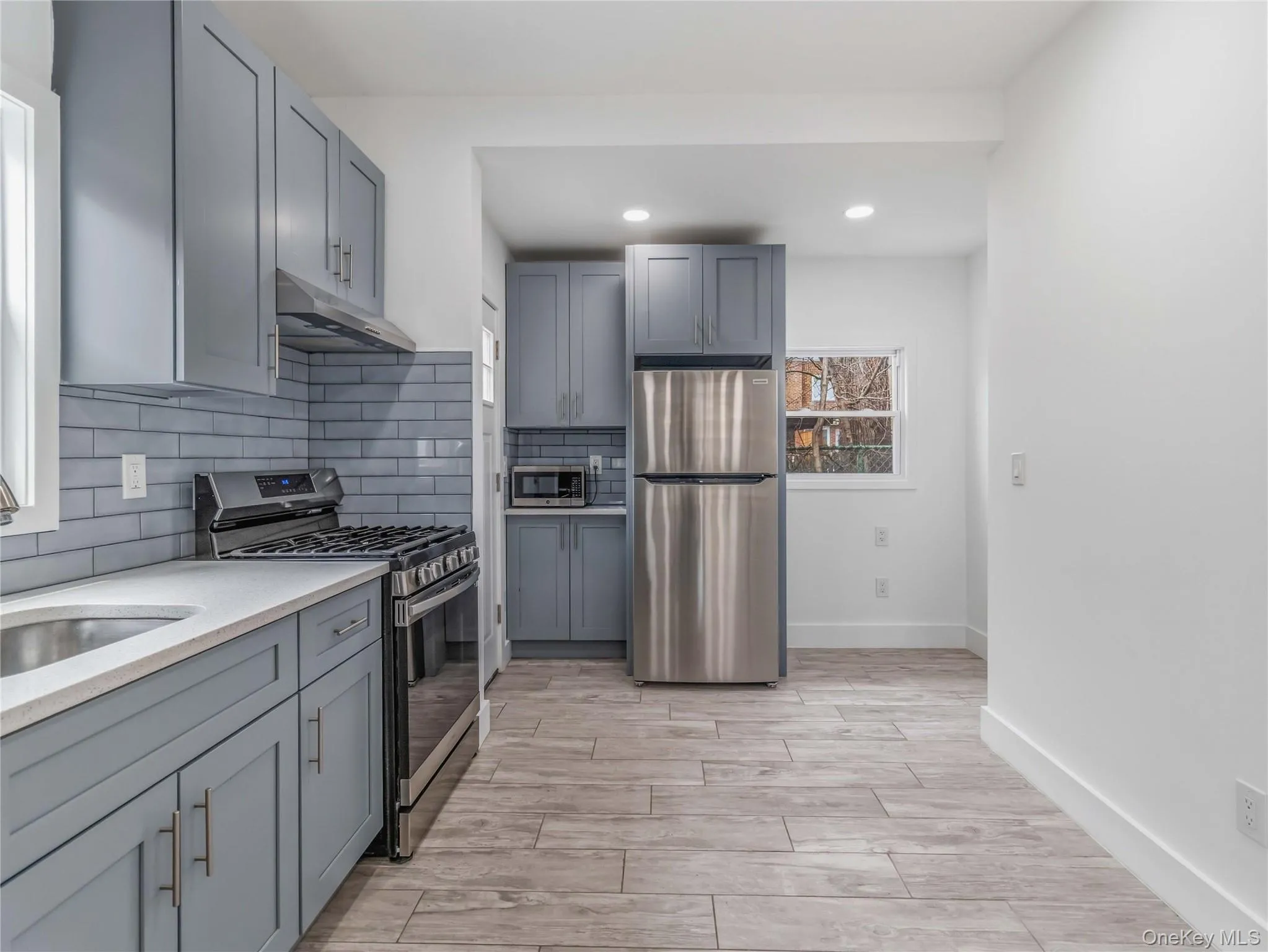 21-52 48th Street, New York, NY, 2 Bedrooms Bedrooms, 5 Rooms Rooms,1 BathroomBathrooms,Residential,For Rent,48th,0,1000215 21-52 48th Street, New York, NY, 2 Bedrooms Bedrooms, 5 Rooms Rooms,1 BathroomBathrooms,Residential,For Rent,48th,0,1000215