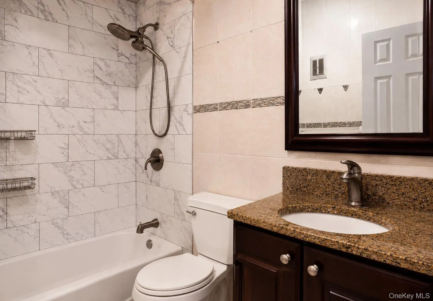 10 Aspen Court, Brookhaven, NY, 2 Bedrooms Bedrooms, 5 Rooms Rooms,1 BathroomBathrooms,Residential,For Rent,Court,0,1000217 10 Aspen Court, Brookhaven, NY, 2 Bedrooms Bedrooms, 5 Rooms Rooms,1 BathroomBathrooms,Residential,For Rent,Court,0,1000217
