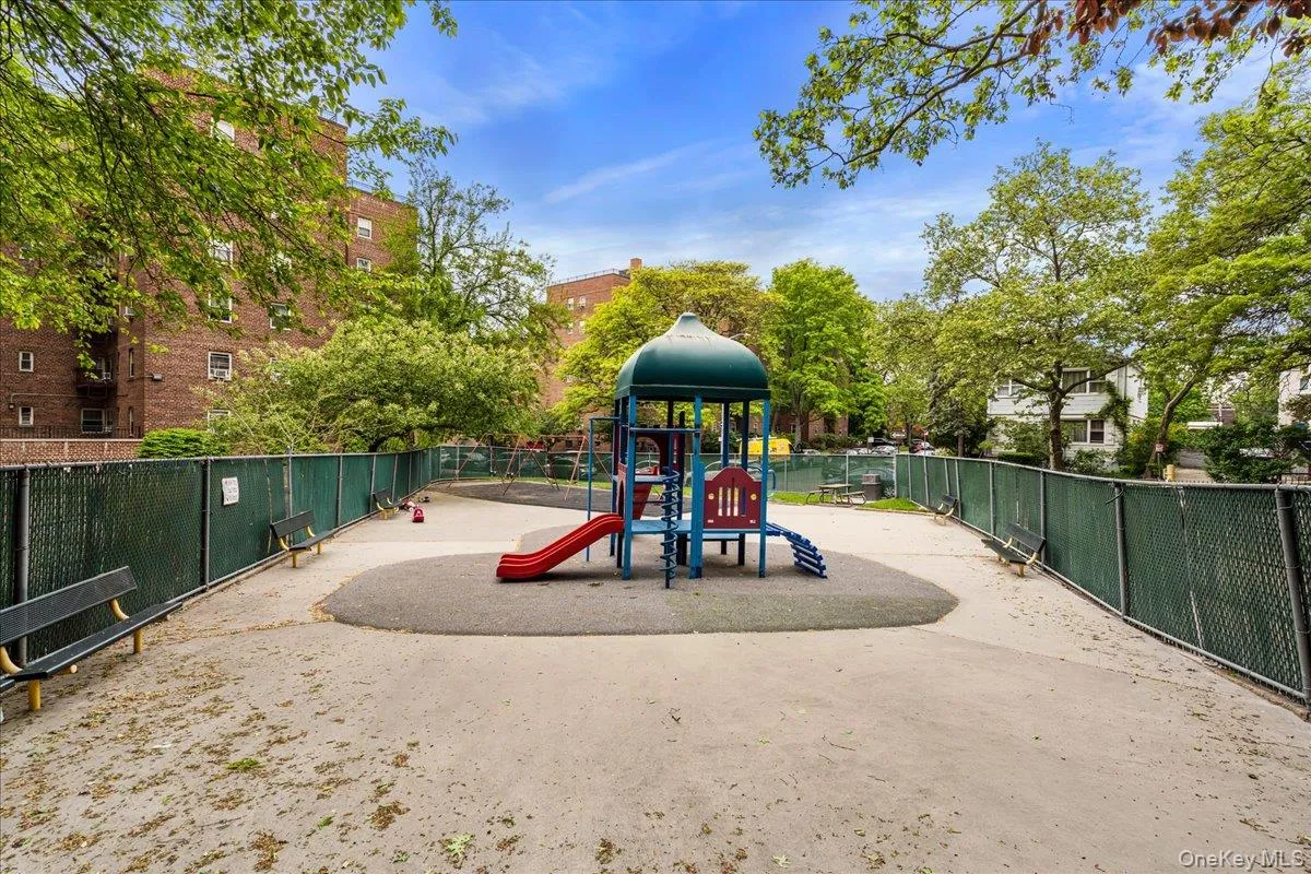 139-15 83rd Avenue, New York, NY, 1 Bedroom Bedrooms, 3 Rooms Rooms,1 BathroomBathrooms,Residential,For Rent,83rd,0,1000220 139-15 83rd Avenue, New York, NY, 1 Bedroom Bedrooms, 3 Rooms Rooms,1 BathroomBathrooms,Residential,For Rent,83rd,0,1000220