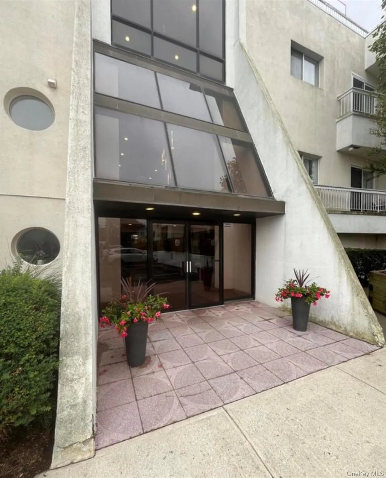 170-190 Schofield Street, New York, NY, 2 Rooms Rooms,1 BathroomBathrooms,Residential Lease,For Rent,Schofield,0,1000221 170-190 Schofield Street, New York, NY, 2 Rooms Rooms,1 BathroomBathrooms,Residential Lease,For Rent,Schofield,0,1000221