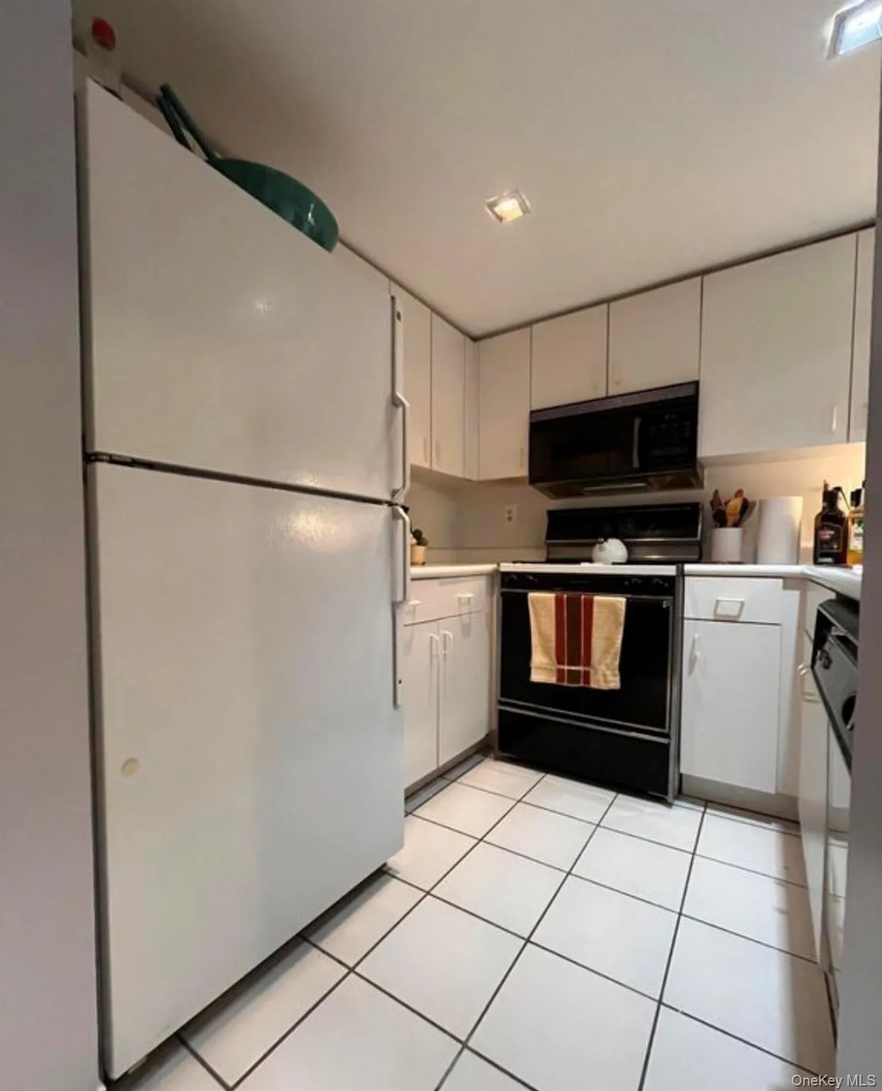 170-190 Schofield Street, New York, NY, 2 Rooms Rooms,1 BathroomBathrooms,Residential Lease,For Rent,Schofield,0,1000221 170-190 Schofield Street, New York, NY, 2 Rooms Rooms,1 BathroomBathrooms,Residential Lease,For Rent,Schofield,0,1000221