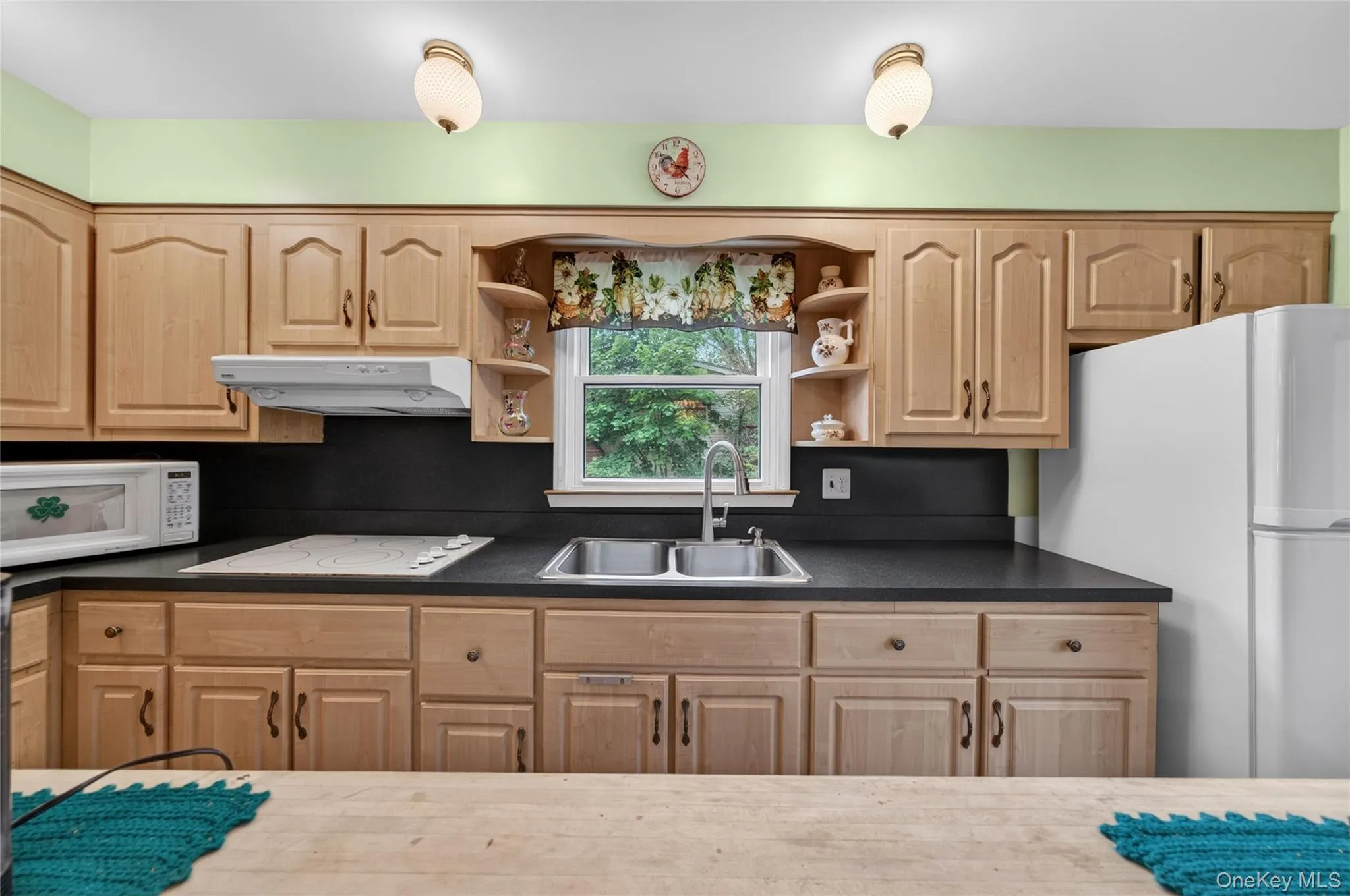 364 Lake Shore Drive, Monroe, NY, 3 Bedrooms Bedrooms, 9 Rooms Rooms,1 BathroomBathrooms,Residential,For Rent,Lake Shore,0,1000224 364 Lake Shore Drive, Monroe, NY, 3 Bedrooms Bedrooms, 9 Rooms Rooms,1 BathroomBathrooms,Residential,For Rent,Lake Shore,0,1000224