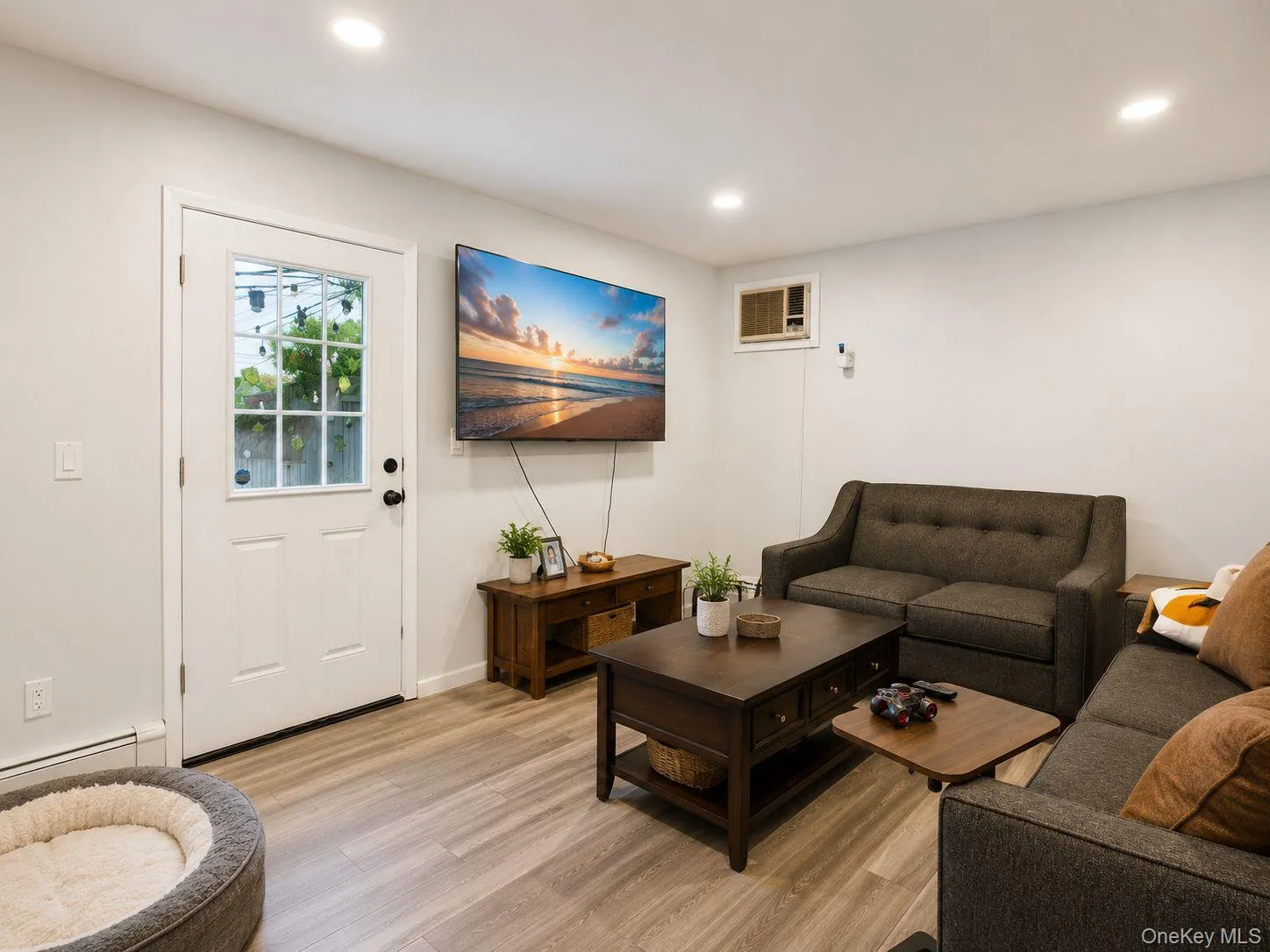 6 Snowbird Lane, Hempstead, NY, 6 Bedrooms Bedrooms, 9 Rooms Rooms,2 BathroomsBathrooms,Residential,For Rent,Snowbird,0,1000234 6 Snowbird Lane, Hempstead, NY, 6 Bedrooms Bedrooms, 9 Rooms Rooms,2 BathroomsBathrooms,Residential,For Rent,Snowbird,0,1000234