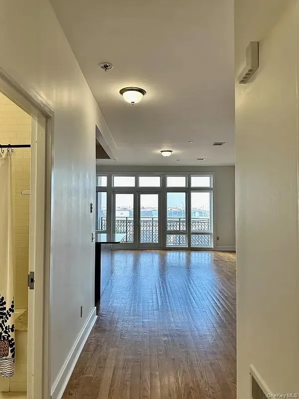 90 Bay Street Landing, New York, NY, 3 Rooms Rooms,1 BathroomBathrooms,Residential Lease,For Rent,Bay Street Landing,0,1000236 90 Bay Street Landing, New York, NY, 3 Rooms Rooms,1 BathroomBathrooms,Residential Lease,For Rent,Bay Street Landing,0,1000236