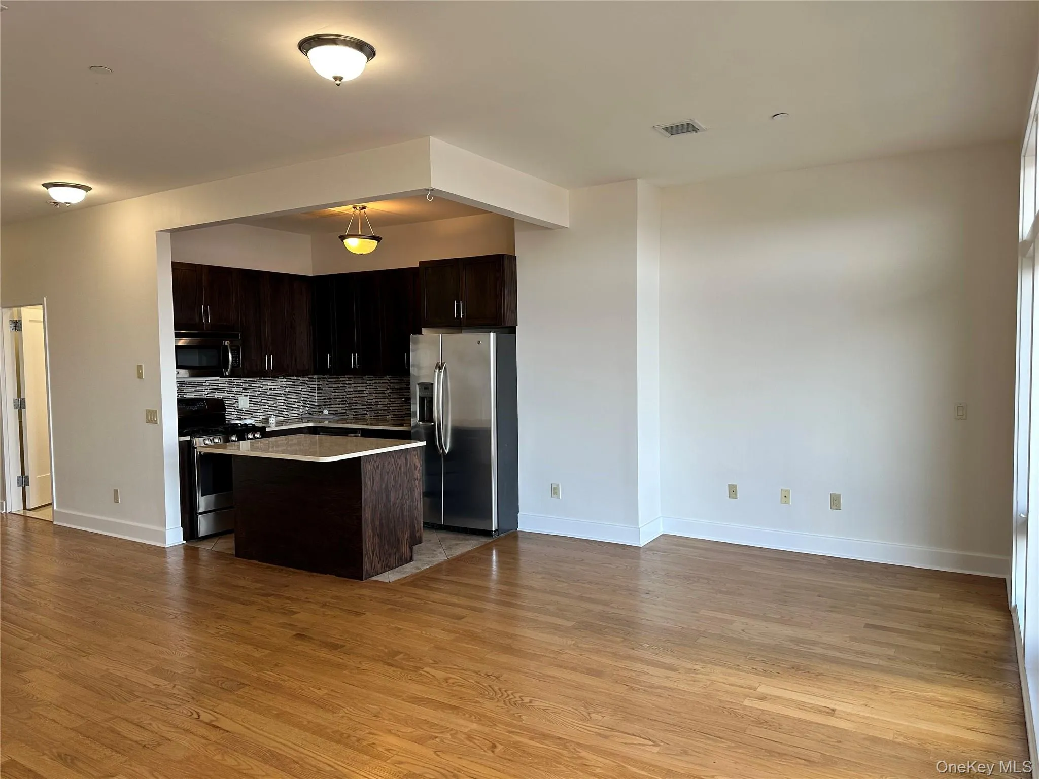 90 Bay Street Landing, New York, NY, 3 Rooms Rooms,1 BathroomBathrooms,Residential Lease,For Rent,Bay Street Landing,0,1000236 90 Bay Street Landing, New York, NY, 3 Rooms Rooms,1 BathroomBathrooms,Residential Lease,For Rent,Bay Street Landing,0,1000236