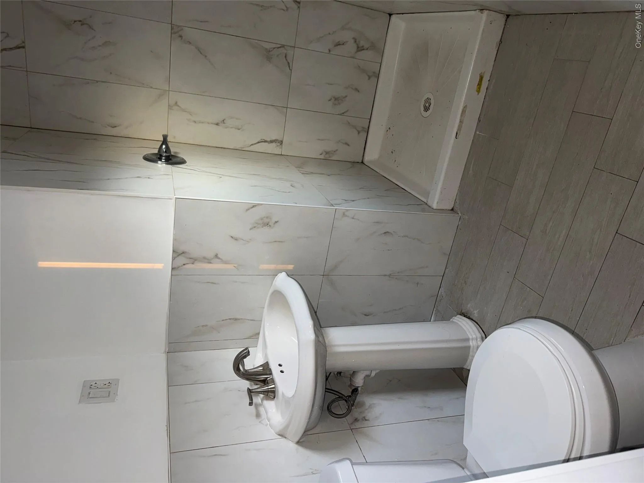 13916 Caney Lane, New York, NY, 4 Bedrooms Bedrooms, 10 Rooms Rooms,2 BathroomsBathrooms,Residential Lease,For Rent,Caney,0,1000240 13916 Caney Lane, New York, NY, 4 Bedrooms Bedrooms, 10 Rooms Rooms,2 BathroomsBathrooms,Residential Lease,For Rent,Caney,0,1000240