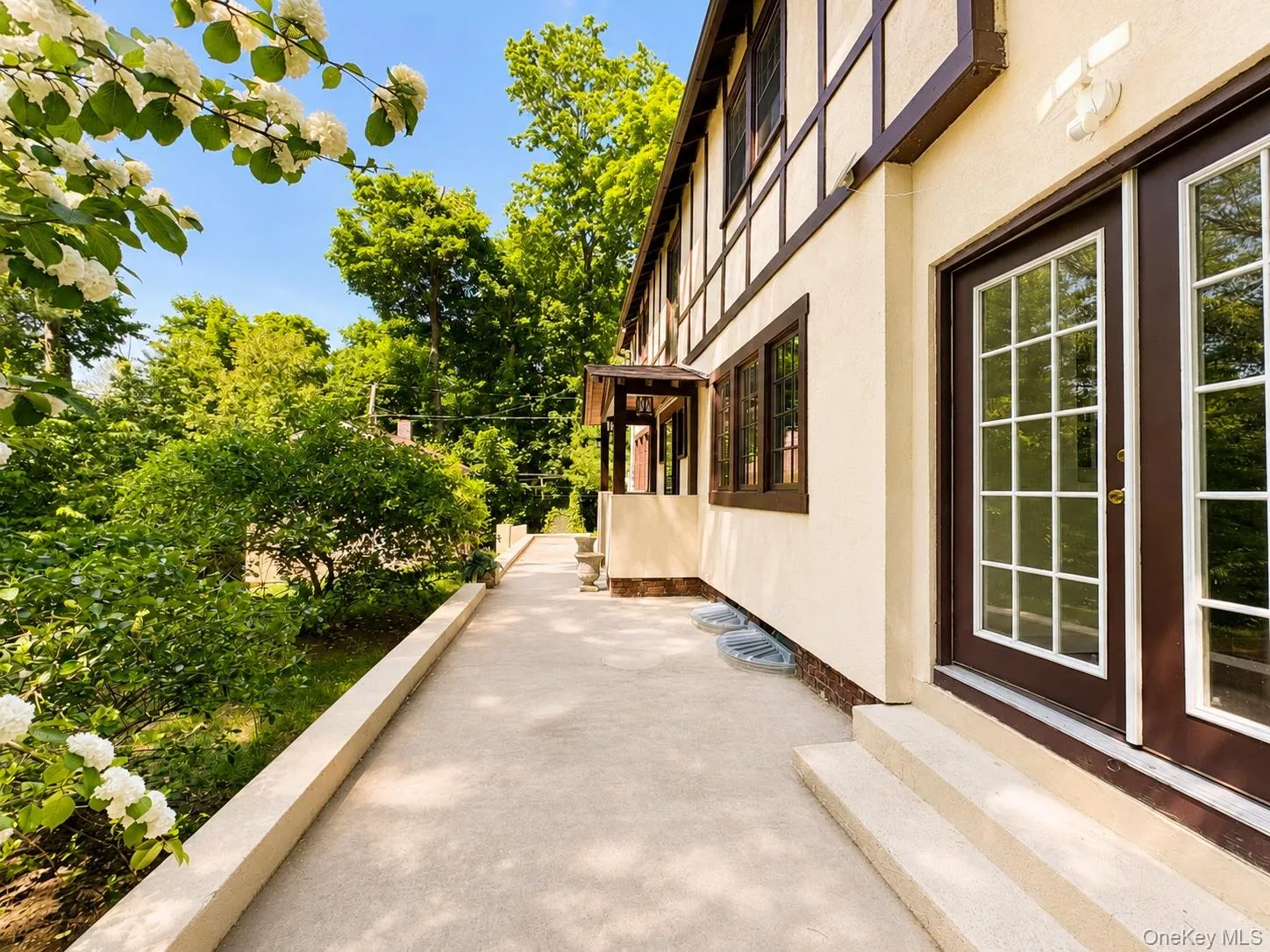 1 Edgehill Road, Glen Cove, NY, 4 Bedrooms Bedrooms, 8 Rooms Rooms,4 BathroomsBathrooms,Residential Lease,For Rent,Edgehill,0,1000244 1 Edgehill Road, Glen Cove, NY, 4 Bedrooms Bedrooms, 8 Rooms Rooms,4 BathroomsBathrooms,Residential Lease,For Rent,Edgehill,0,1000244