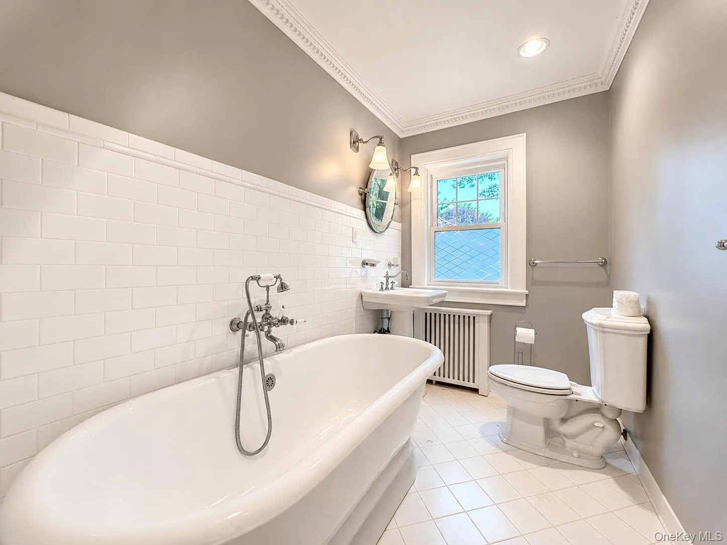 1 Edgehill Road, Glen Cove, NY, 4 Bedrooms Bedrooms, 8 Rooms Rooms,4 BathroomsBathrooms,Residential Lease,For Rent,Edgehill,0,1000244 1 Edgehill Road, Glen Cove, NY, 4 Bedrooms Bedrooms, 8 Rooms Rooms,4 BathroomsBathrooms,Residential Lease,For Rent,Edgehill,0,1000244