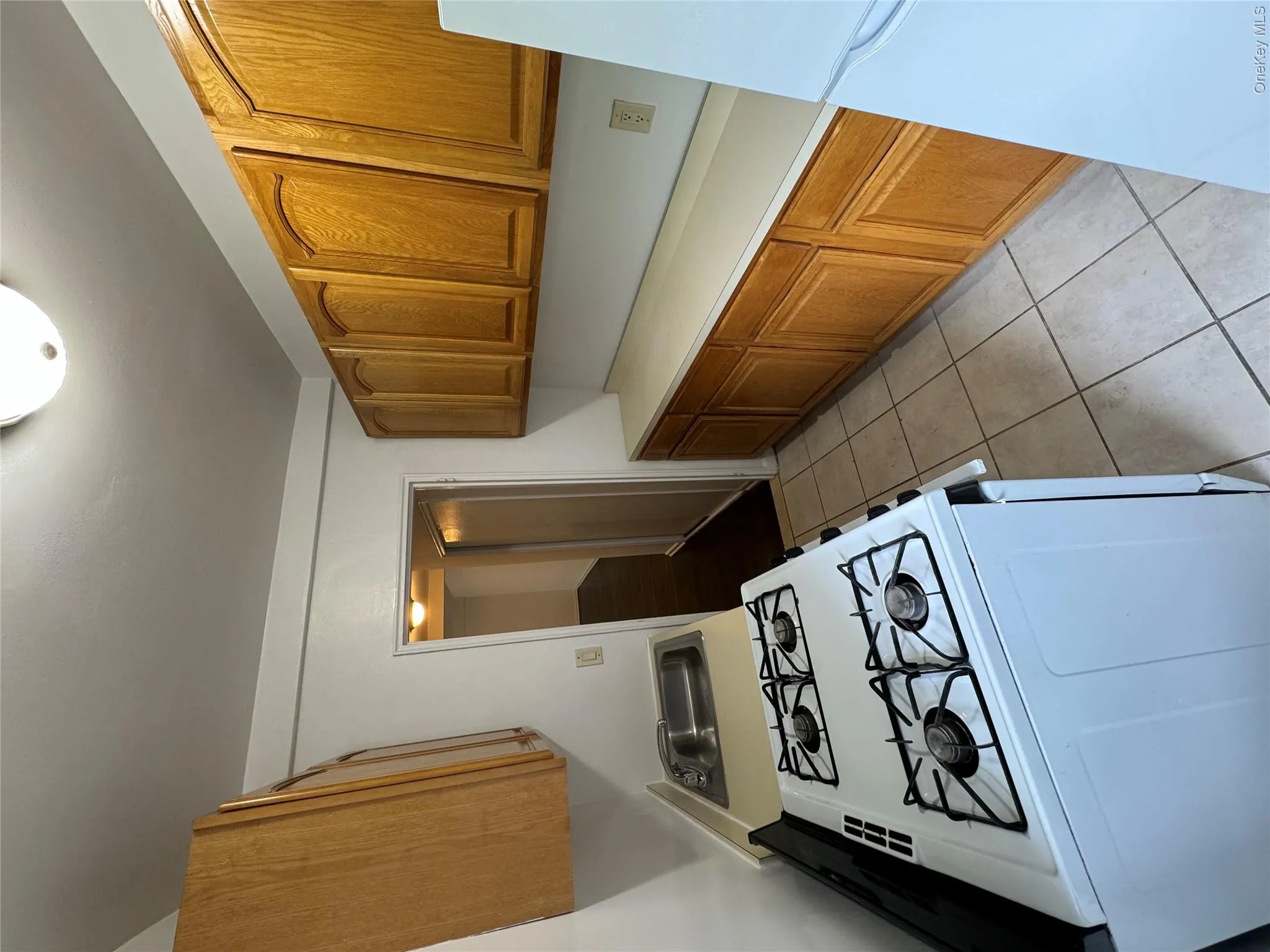 59 Old Mamaroneck Road, White Plains, NY, 1 Bedroom Bedrooms, 3 Rooms Rooms,1 BathroomBathrooms,Residential Lease,For Rent,Old Mamaroneck,0,1000247 59 Old Mamaroneck Road, White Plains, NY, 1 Bedroom Bedrooms, 3 Rooms Rooms,1 BathroomBathrooms,Residential Lease,For Rent,Old Mamaroneck,0,1000247