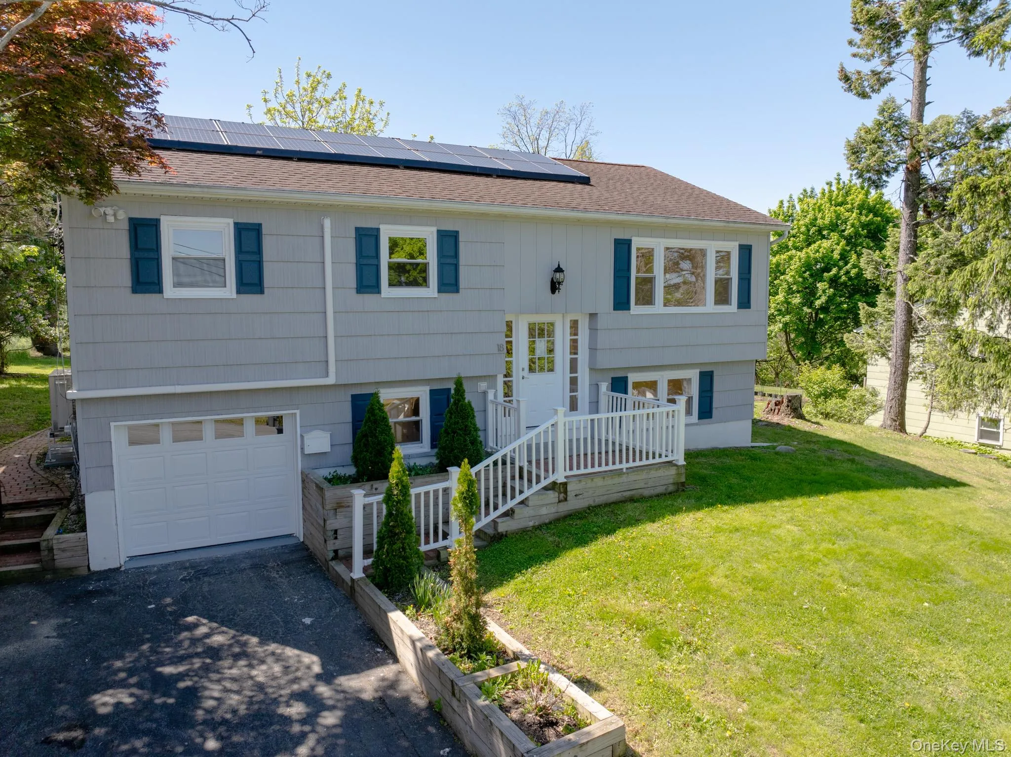 18 Highland Avenue, Warwick (town), NY, 4 Bedrooms Bedrooms, 8 Rooms Rooms,2 BathroomsBathrooms,Residential Sale,For Rent,Highland,0,1000256 18 Highland Avenue, Warwick (town), NY, 4 Bedrooms Bedrooms, 8 Rooms Rooms,2 BathroomsBathrooms,Residential Sale,For Rent,Highland,0,1000256