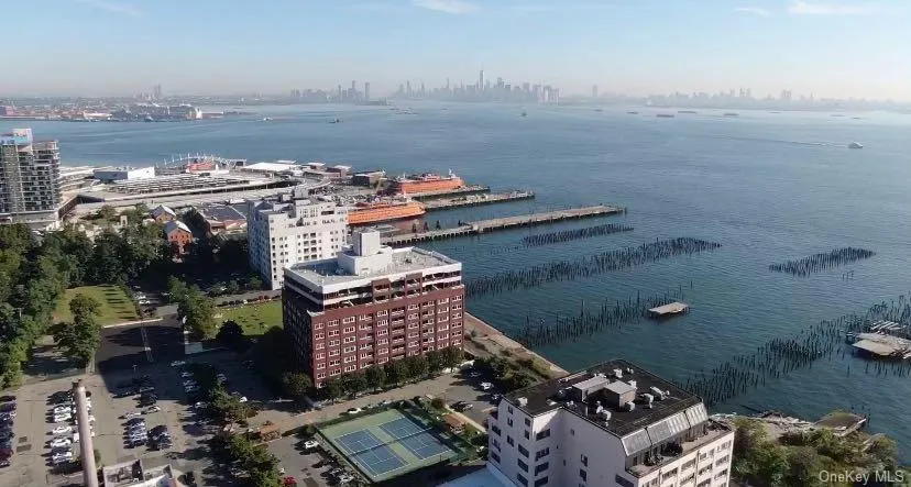 90 Bay Street Landing, New York, NY, 2 Bedrooms Bedrooms, 5 Rooms Rooms,2 BathroomsBathrooms,Residential Sale,For Rent,Bay Street Landing,0,1000258 90 Bay Street Landing, New York, NY, 2 Bedrooms Bedrooms, 5 Rooms Rooms,2 BathroomsBathrooms,Residential Sale,For Rent,Bay Street Landing,0,1000258