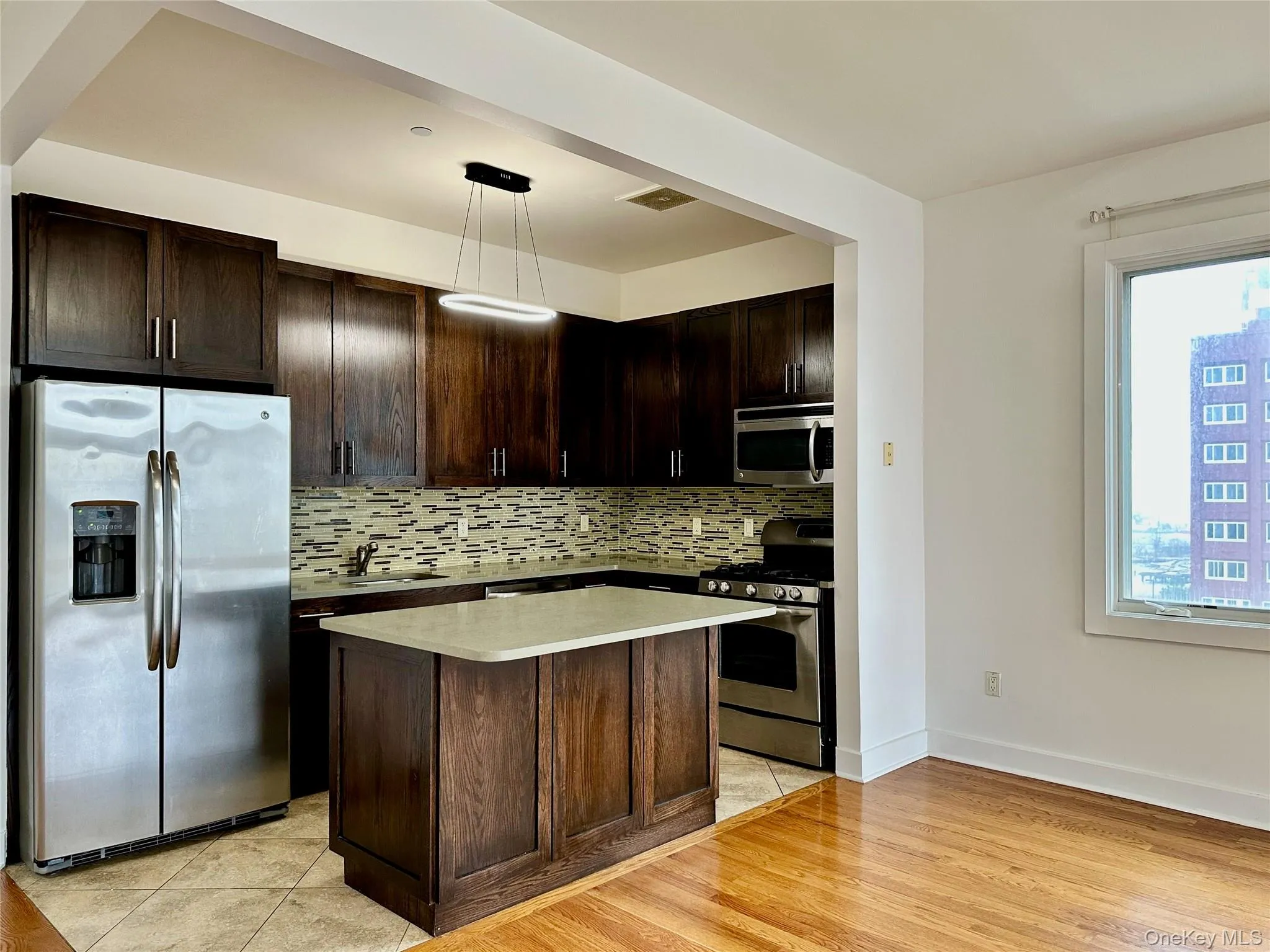 90 Bay Street Landing, New York, NY, 2 Bedrooms Bedrooms, 5 Rooms Rooms,2 BathroomsBathrooms,Residential Sale,For Rent,Bay Street Landing,0,1000258 90 Bay Street Landing, New York, NY, 2 Bedrooms Bedrooms, 5 Rooms Rooms,2 BathroomsBathrooms,Residential Sale,For Rent,Bay Street Landing,0,1000258