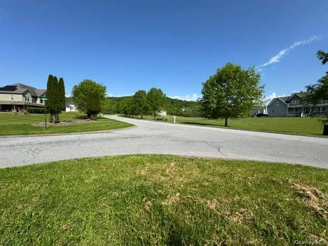 Road view from the house... Road view from the house...