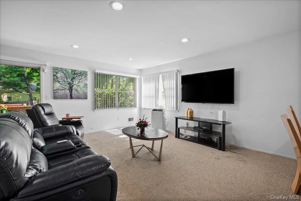459 Hopi Court, Ramapo, NY, 3 Bedrooms Bedrooms, 8 Rooms Rooms,2 BathroomsBathrooms,Residential,For Rent,Hopi,0,1000267 459 Hopi Court, Ramapo, NY, 3 Bedrooms Bedrooms, 8 Rooms Rooms,2 BathroomsBathrooms,Residential,For Rent,Hopi,0,1000267