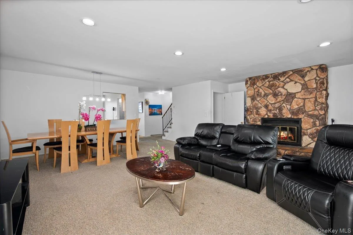 459 Hopi Court, Ramapo, NY, 3 Bedrooms Bedrooms, 8 Rooms Rooms,2 BathroomsBathrooms,Residential,For Rent,Hopi,0,1000267 459 Hopi Court, Ramapo, NY, 3 Bedrooms Bedrooms, 8 Rooms Rooms,2 BathroomsBathrooms,Residential,For Rent,Hopi,0,1000267
