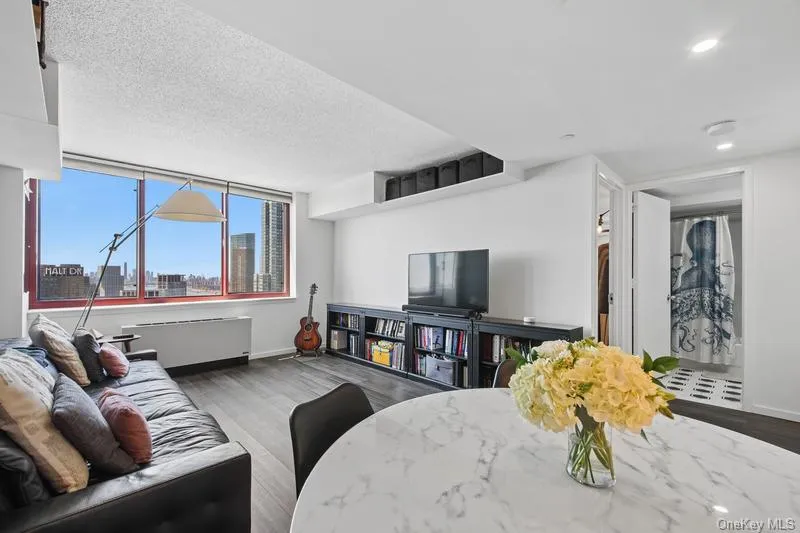 4-74 48th Avenue, New York, NY, 1 Bedroom Bedrooms, 3 Rooms Rooms,1 BathroomBathrooms,Residential,For Rent,48th,0,1000269 4-74 48th Avenue, New York, NY, 1 Bedroom Bedrooms, 3 Rooms Rooms,1 BathroomBathrooms,Residential,For Rent,48th,0,1000269