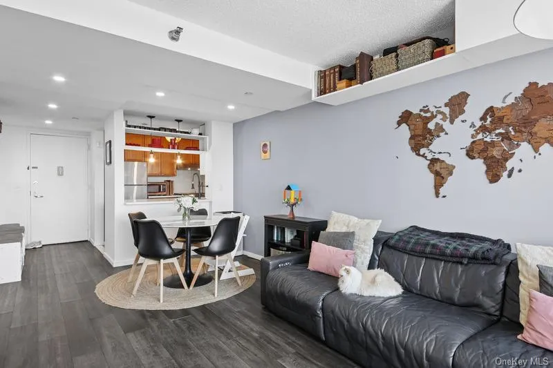 4-74 48th Avenue, New York, NY, 1 Bedroom Bedrooms, 3 Rooms Rooms,1 BathroomBathrooms,Residential,For Rent,48th,0,1000269 4-74 48th Avenue, New York, NY, 1 Bedroom Bedrooms, 3 Rooms Rooms,1 BathroomBathrooms,Residential,For Rent,48th,0,1000269