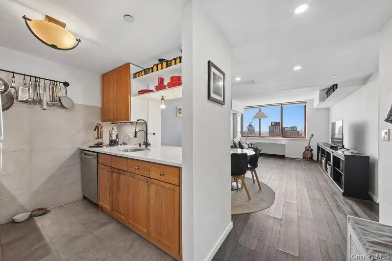 4-74 48th Avenue, New York, NY, 1 Bedroom Bedrooms, 3 Rooms Rooms,1 BathroomBathrooms,Residential,For Rent,48th,0,1000269 4-74 48th Avenue, New York, NY, 1 Bedroom Bedrooms, 3 Rooms Rooms,1 BathroomBathrooms,Residential,For Rent,48th,0,1000269