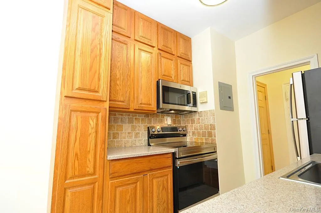 120 Stonelea Place, New Rochelle, NY, 1 Bedroom Bedrooms, 3 Rooms Rooms,1 BathroomBathrooms,Residential Lease,For Rent,Stonelea,0,1000272 120 Stonelea Place, New Rochelle, NY, 1 Bedroom Bedrooms, 3 Rooms Rooms,1 BathroomBathrooms,Residential Lease,For Rent,Stonelea,0,1000272
