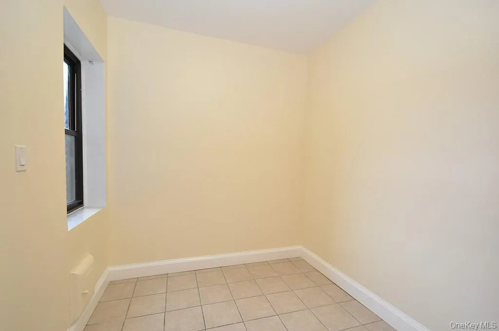 120 Stonelea Place, New Rochelle, NY, 1 Bedroom Bedrooms, 3 Rooms Rooms,1 BathroomBathrooms,Residential Lease,For Rent,Stonelea,0,1000272 120 Stonelea Place, New Rochelle, NY, 1 Bedroom Bedrooms, 3 Rooms Rooms,1 BathroomBathrooms,Residential Lease,For Rent,Stonelea,0,1000272