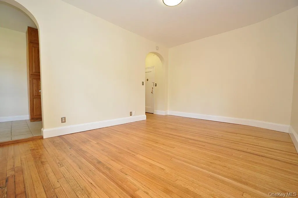 120 Stonelea Place, New Rochelle, NY, 1 Bedroom Bedrooms, 3 Rooms Rooms,1 BathroomBathrooms,Residential Lease,For Rent,Stonelea,0,1000272 120 Stonelea Place, New Rochelle, NY, 1 Bedroom Bedrooms, 3 Rooms Rooms,1 BathroomBathrooms,Residential Lease,For Rent,Stonelea,0,1000272