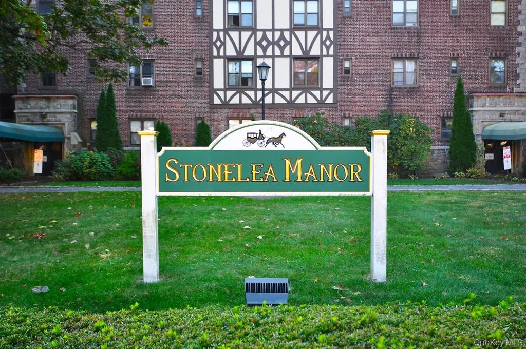 120 Stonelea Place, New Rochelle, NY, 1 Bedroom Bedrooms, 3 Rooms Rooms,1 BathroomBathrooms,Residential Lease,For Rent,Stonelea,0,1000272 120 Stonelea Place, New Rochelle, NY, 1 Bedroom Bedrooms, 3 Rooms Rooms,1 BathroomBathrooms,Residential Lease,For Rent,Stonelea,0,1000272