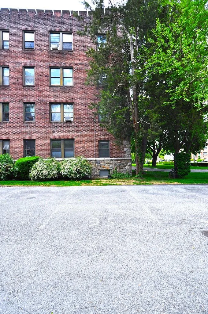 120 Stonelea Place, New Rochelle, NY, 1 Bedroom Bedrooms, 3 Rooms Rooms,1 BathroomBathrooms,Residential Lease,For Rent,Stonelea,0,1000272 120 Stonelea Place, New Rochelle, NY, 1 Bedroom Bedrooms, 3 Rooms Rooms,1 BathroomBathrooms,Residential Lease,For Rent,Stonelea,0,1000272