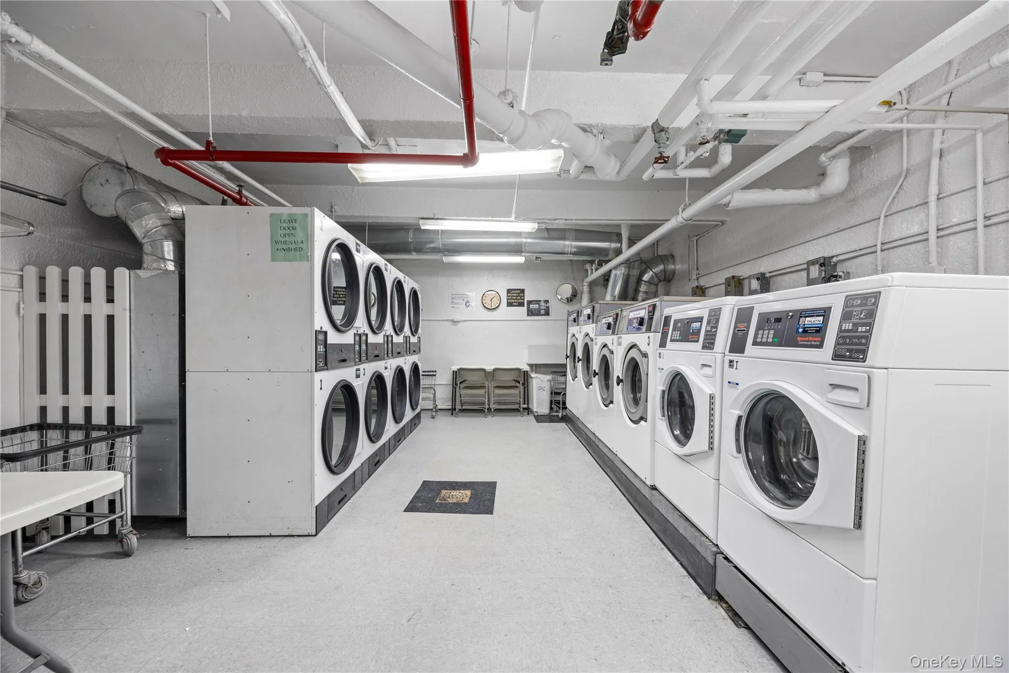 83-20 98 Street, New York, NY, 2 Bedrooms Bedrooms, 4 Rooms Rooms,1 BathroomBathrooms,Residential,For Rent,98,0,1000273 83-20 98 Street, New York, NY, 2 Bedrooms Bedrooms, 4 Rooms Rooms,1 BathroomBathrooms,Residential,For Rent,98,0,1000273