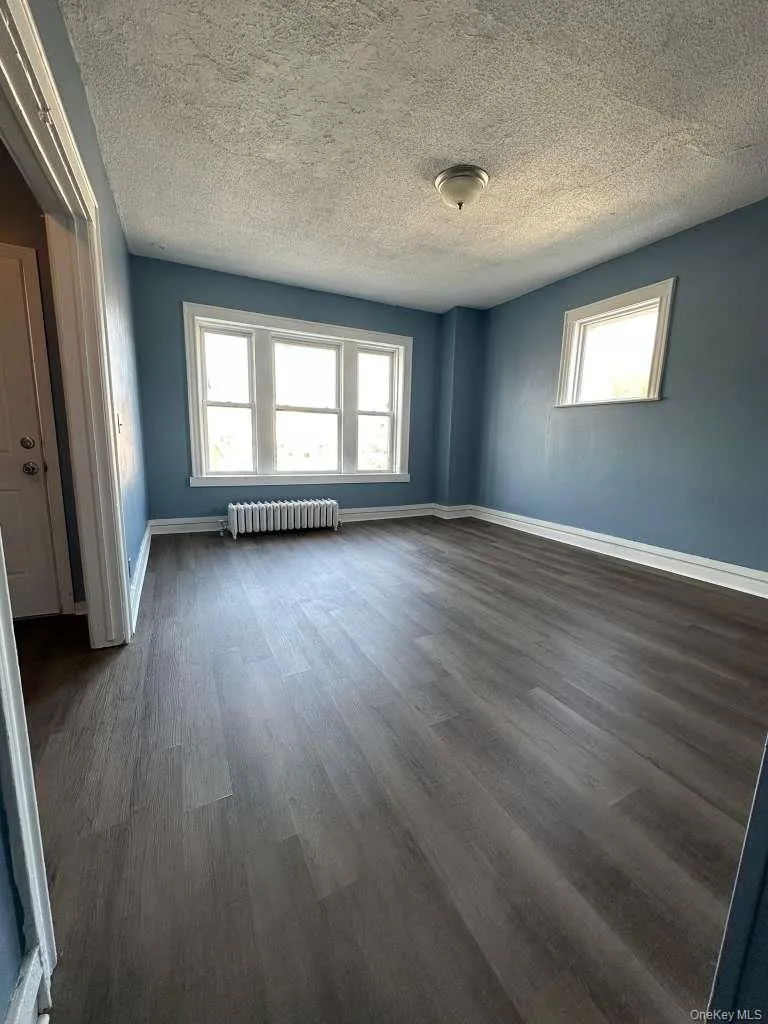 1577 Park Avenue, Bridgeport, CT, 3 Bedrooms Bedrooms, 6 Rooms Rooms,1 BathroomBathrooms,Residential Lease,For Rent,Park,0,1000274 1577 Park Avenue, Bridgeport, CT, 3 Bedrooms Bedrooms, 6 Rooms Rooms,1 BathroomBathrooms,Residential Lease,For Rent,Park,0,1000274