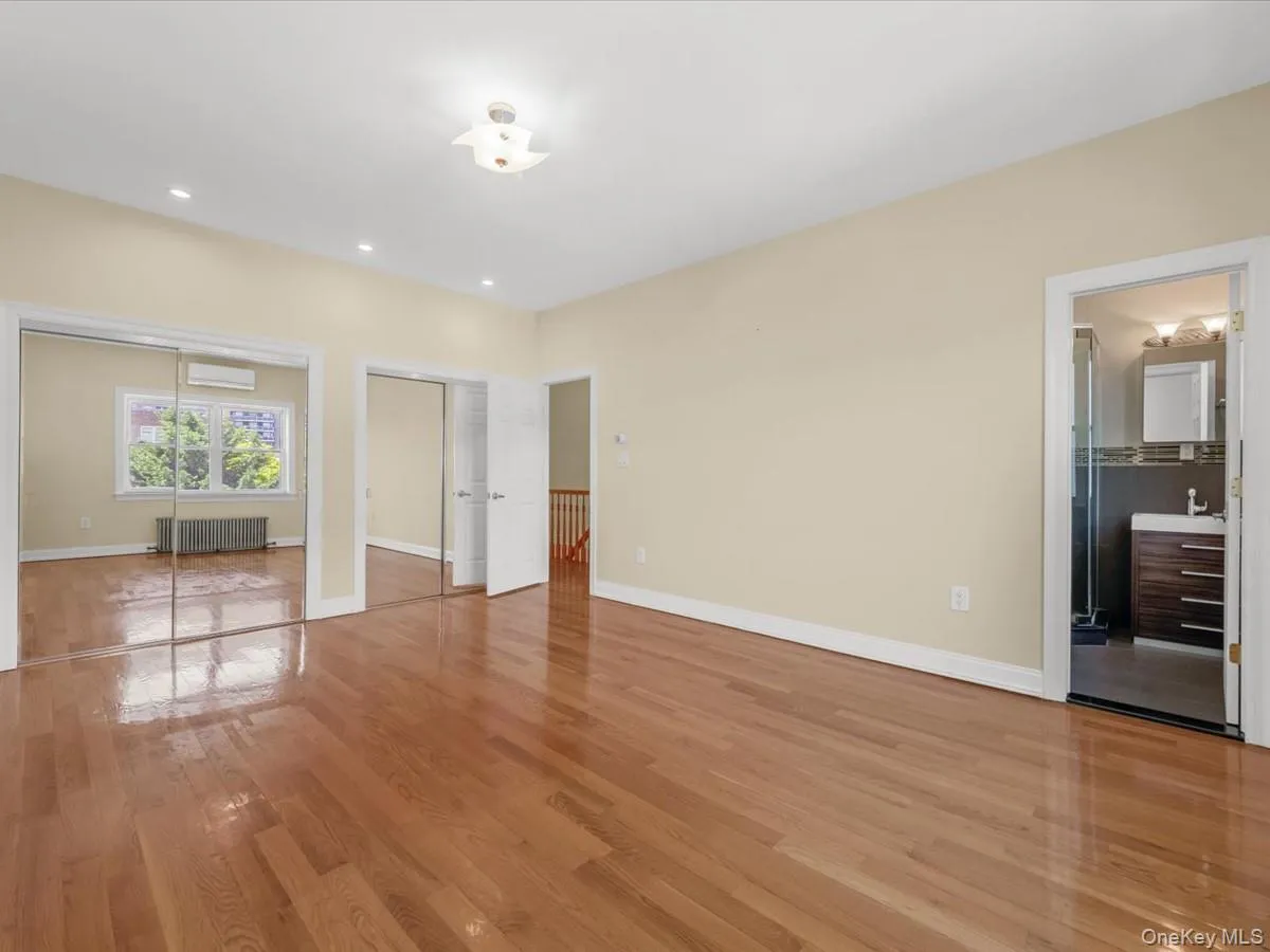 10018 67th Drive, New York, NY, 3 Bedrooms Bedrooms, 10 Rooms Rooms,3 BathroomsBathrooms,Residential,For Rent,67th,0,1000275 10018 67th Drive, New York, NY, 3 Bedrooms Bedrooms, 10 Rooms Rooms,3 BathroomsBathrooms,Residential,For Rent,67th,0,1000275
