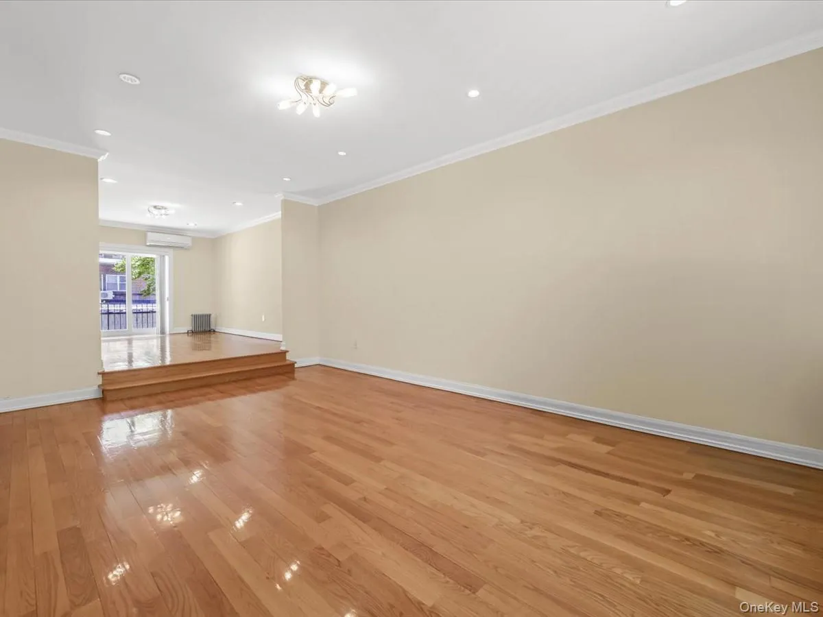10018 67th Drive, New York, NY, 3 Bedrooms Bedrooms, 10 Rooms Rooms,3 BathroomsBathrooms,Residential,For Rent,67th,0,1000275 10018 67th Drive, New York, NY, 3 Bedrooms Bedrooms, 10 Rooms Rooms,3 BathroomsBathrooms,Residential,For Rent,67th,0,1000275