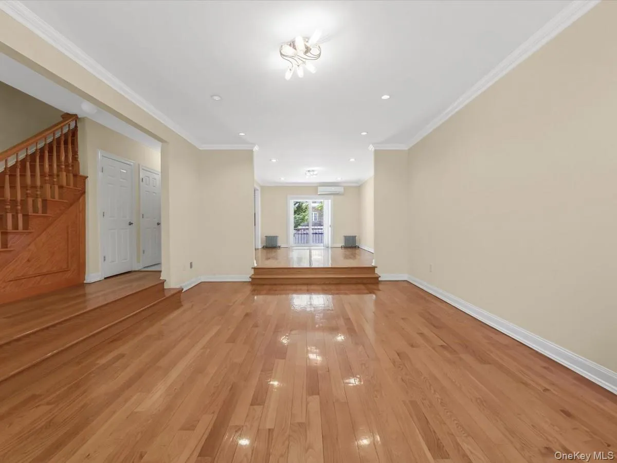 10018 67th Drive, New York, NY, 3 Bedrooms Bedrooms, 10 Rooms Rooms,3 BathroomsBathrooms,Residential,For Rent,67th,0,1000275 10018 67th Drive, New York, NY, 3 Bedrooms Bedrooms, 10 Rooms Rooms,3 BathroomsBathrooms,Residential,For Rent,67th,0,1000275