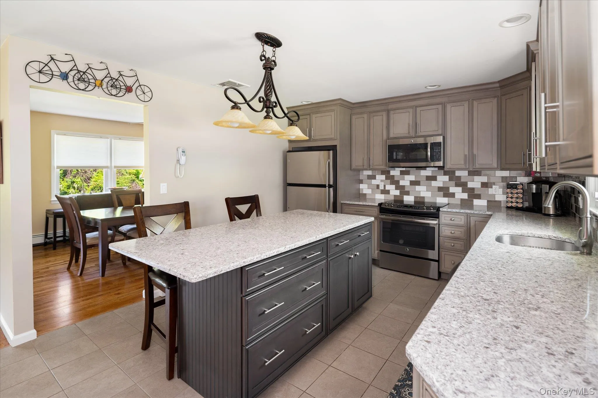 6 Maria Lane, New Castle, NY, 4 Bedrooms Bedrooms, 10 Rooms Rooms,3 BathroomsBathrooms,Residential,For Rent,Maria,0,1000282 6 Maria Lane, New Castle, NY, 4 Bedrooms Bedrooms, 10 Rooms Rooms,3 BathroomsBathrooms,Residential,For Rent,Maria,0,1000282