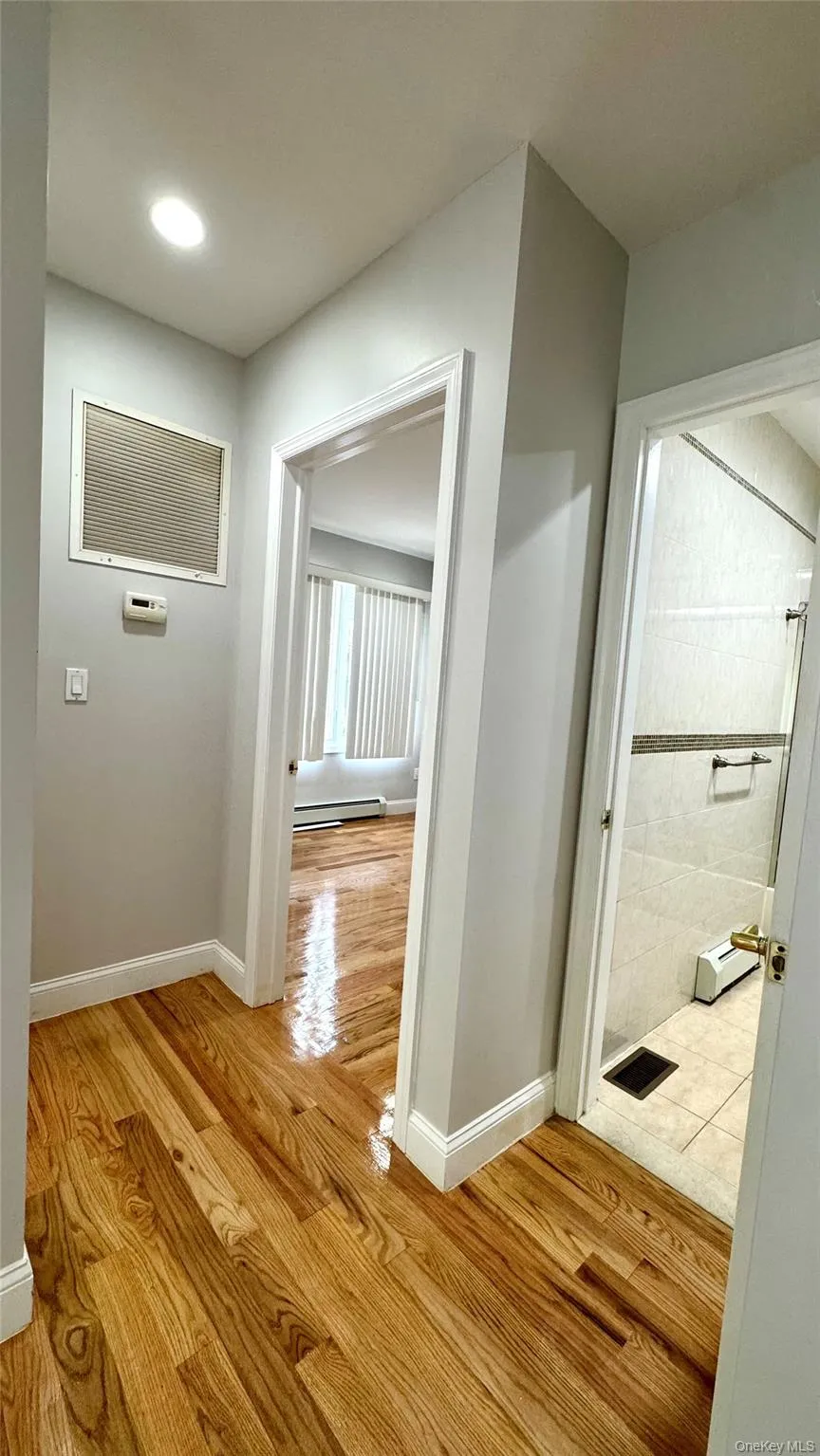 5839 196th Place, New York, NY, 2 Bedrooms Bedrooms, 3 Rooms Rooms,1 BathroomBathrooms,Residential Lease,For Rent,196th,0,1000284 5839 196th Place, New York, NY, 2 Bedrooms Bedrooms, 3 Rooms Rooms,1 BathroomBathrooms,Residential Lease,For Rent,196th,0,1000284