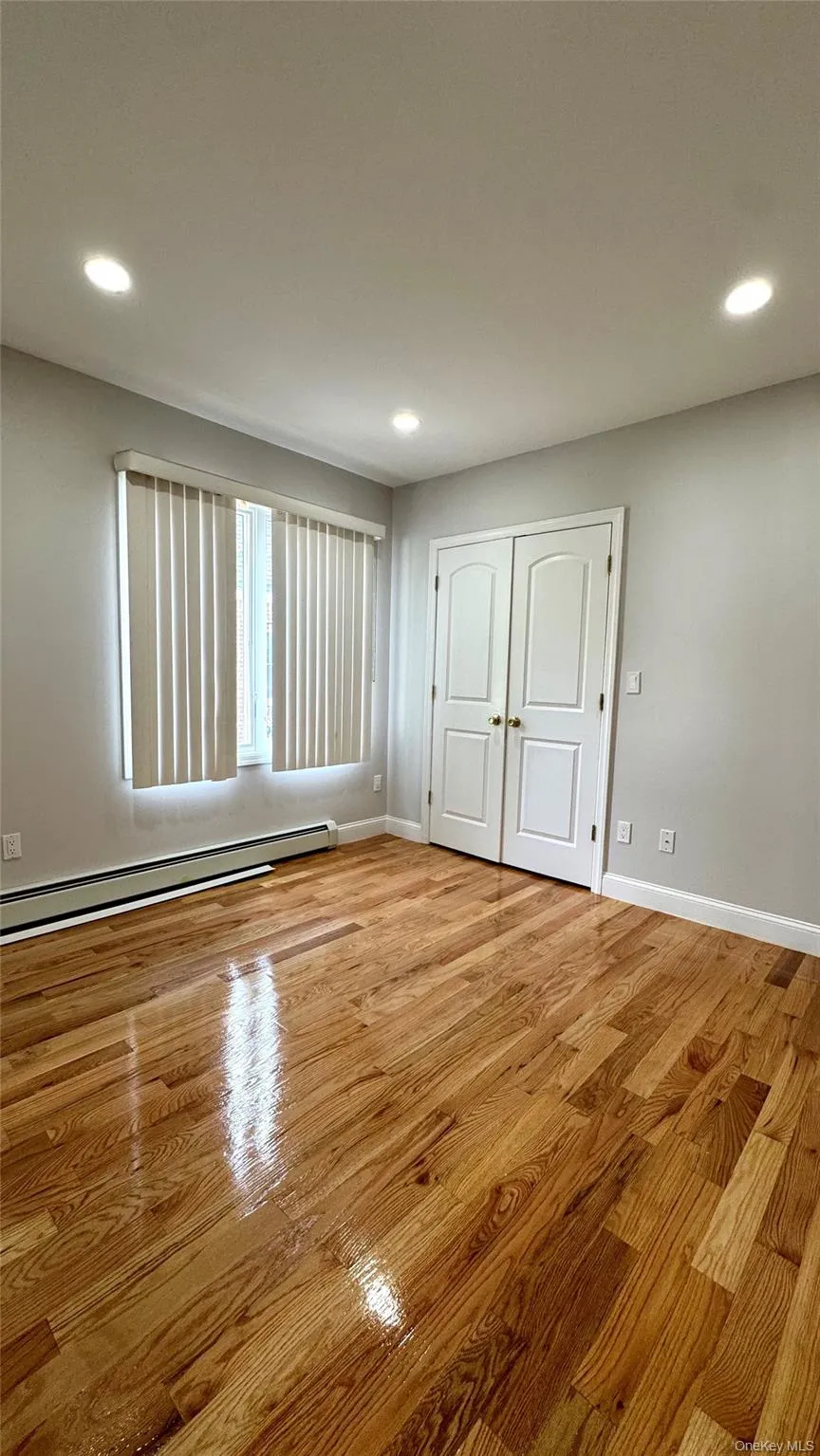5839 196th Place, New York, NY, 2 Bedrooms Bedrooms, 3 Rooms Rooms,1 BathroomBathrooms,Residential Lease,For Rent,196th,0,1000284 5839 196th Place, New York, NY, 2 Bedrooms Bedrooms, 3 Rooms Rooms,1 BathroomBathrooms,Residential Lease,For Rent,196th,0,1000284