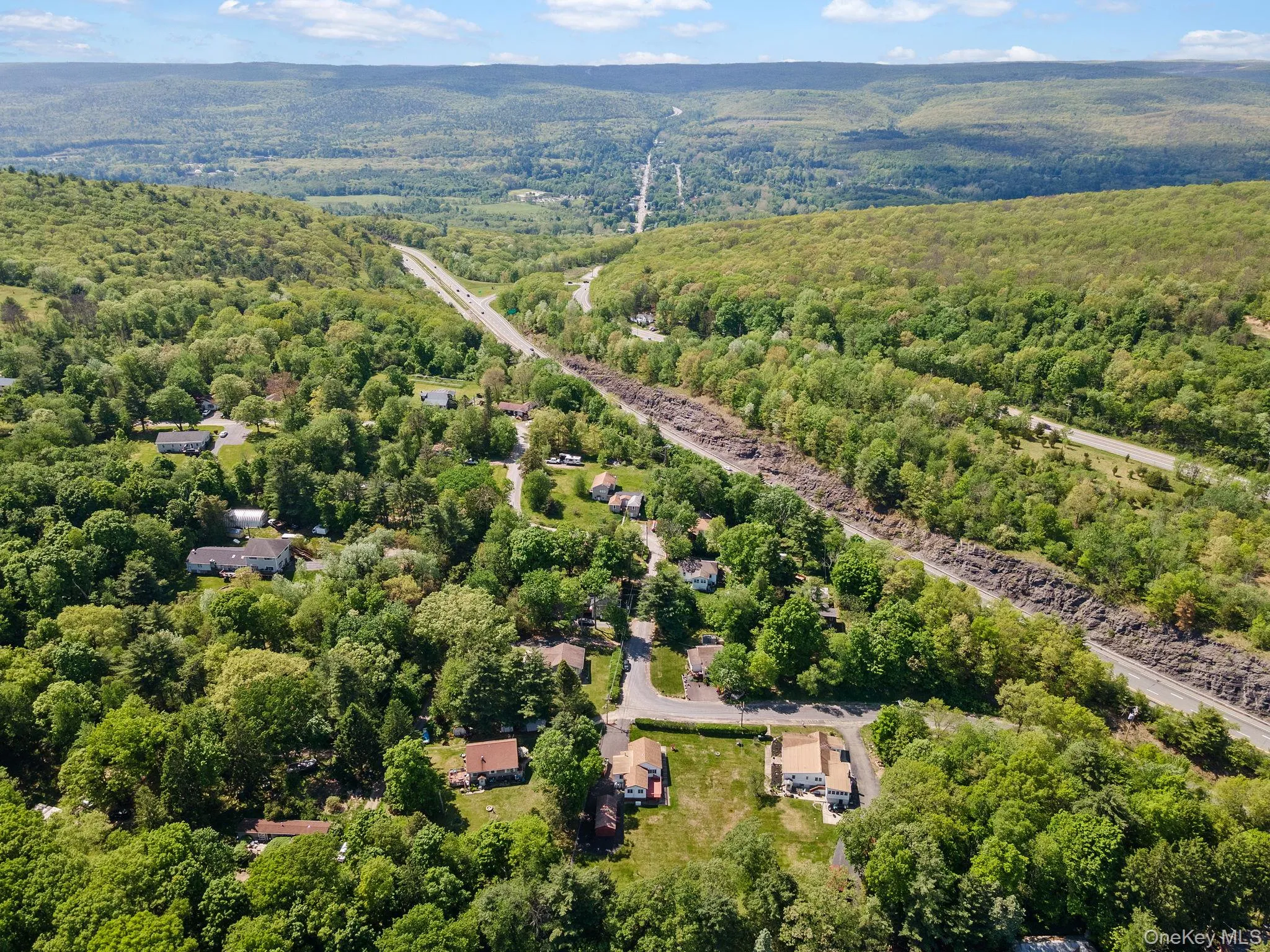 31 Highview Terrace, Mamakating, NY, 2 Bedrooms Bedrooms, 6 Rooms Rooms,1 BathroomBathrooms,Residential Sale,For Rent,Highview,0,1000286 31 Highview Terrace, Mamakating, NY, 2 Bedrooms Bedrooms, 6 Rooms Rooms,1 BathroomBathrooms,Residential Sale,For Rent,Highview,0,1000286